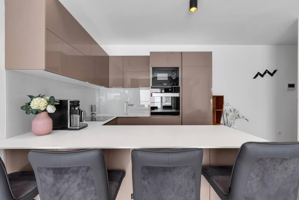 Apartment Dals - Makarska Exklusiv Tucepi Bagian luar foto